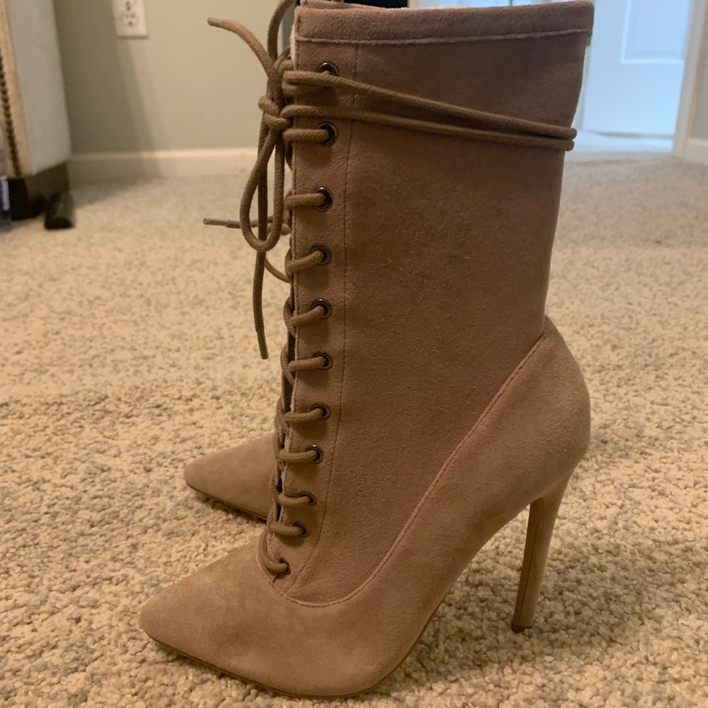 Brand new without box, Steve Madden boots Size 5